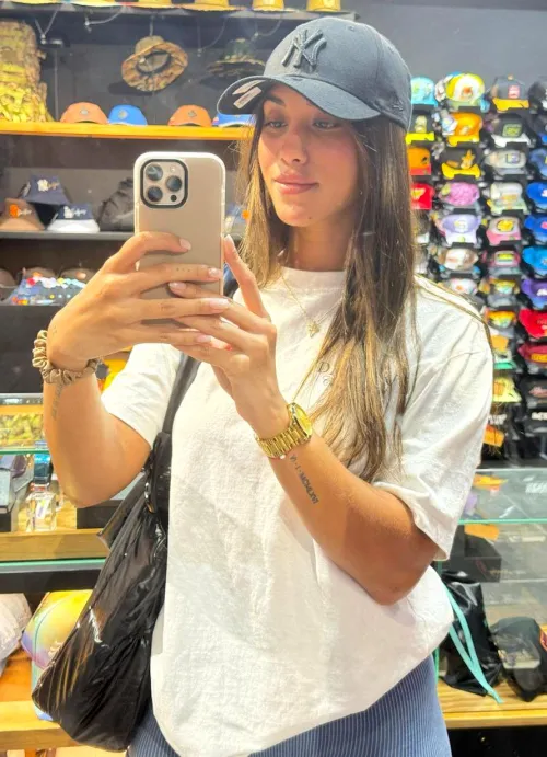 Thumbnail Shopping List vs. Good Lighting: MirrorSelfie Tips by favoritebuttgiirl