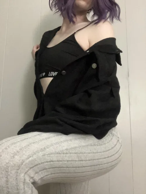Thumbnail Tonights cozy look  by lazylocomotives