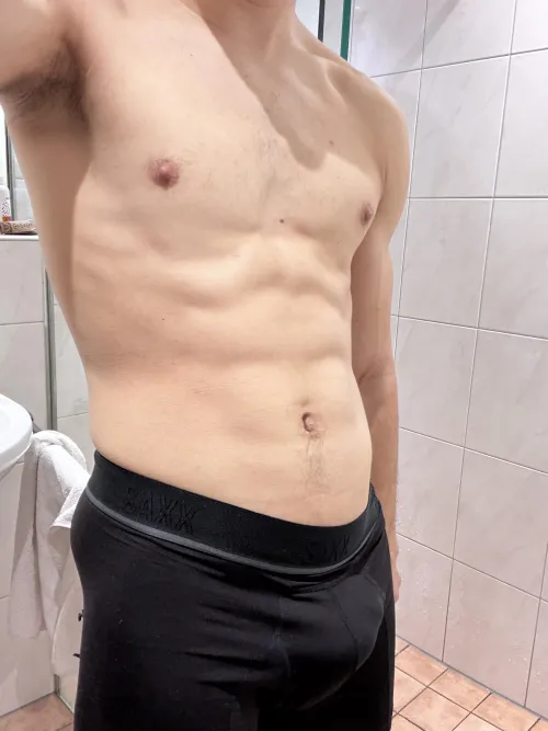 Thumbnail After the Workout: Unveiling Sensuality with 25 Straight
