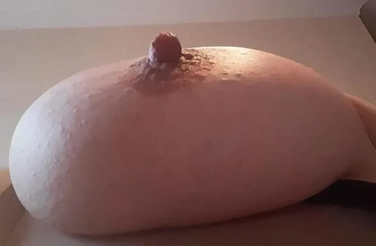 Thumbnail EngorgedVeinyBreasts: NorthernSlag's Plea, 'This Needs Your Mouth'