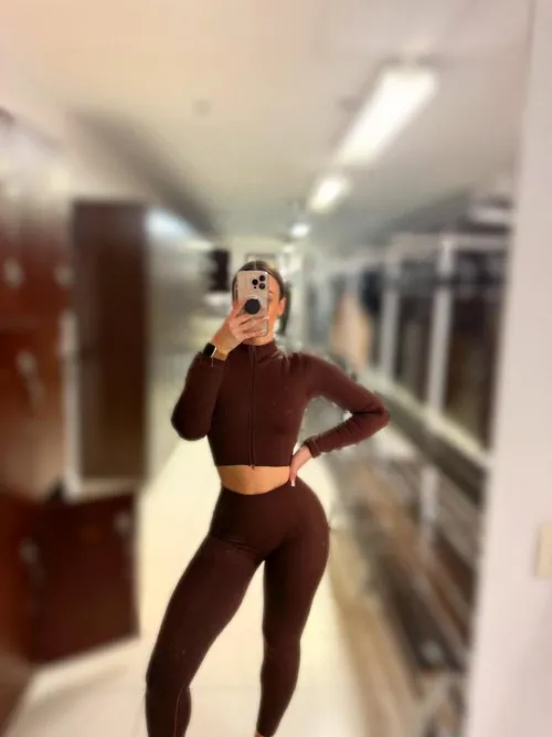 Thumbnail Gym Selfies Alert: Mys-behave's Fitness Snaps