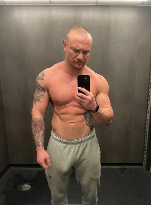 Thumbnail Stylish Display: 33 Straight in Sweatpants Showtime by Alternative-Boss-693