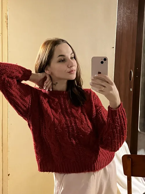 Thumbnail Cozy Selfie Captures: Iam_Tender_Angel's Intimate Moment