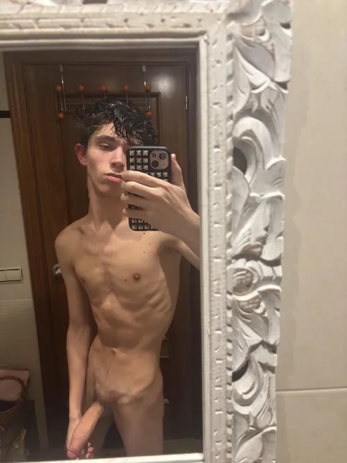 Thumbnail 18 starting showing off by [deleted]
