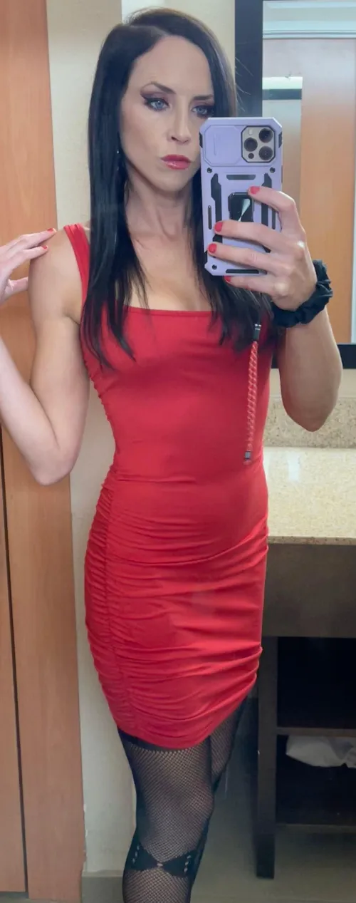 Thumbnail LovelyLittleLaurel Embraces Tight Dresses and Tighter Secrets