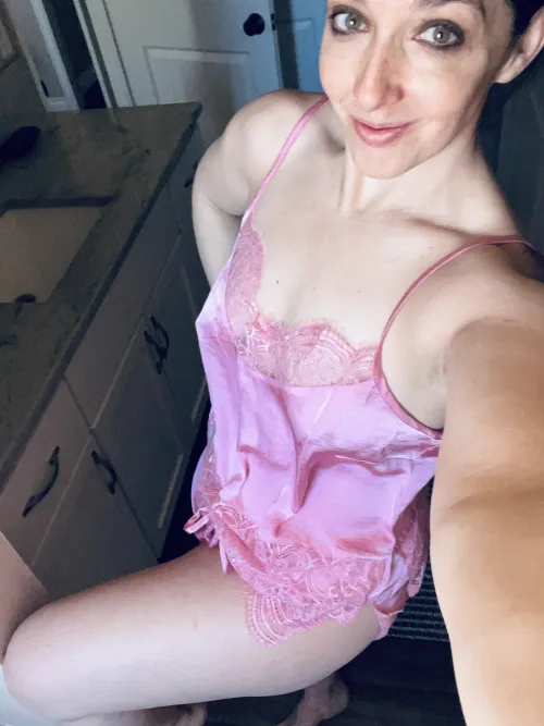 Thumbnail Admiring the Beauty of the Perfect Gilf | Gilf