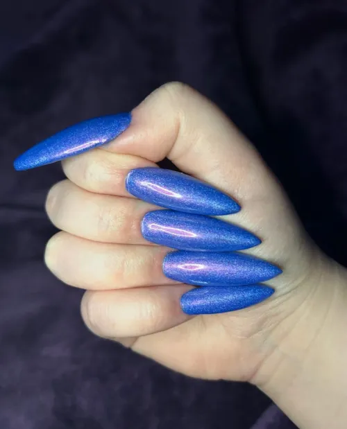 Thumbnail Dive into the Glittery World of Nail Art | nailFetish
