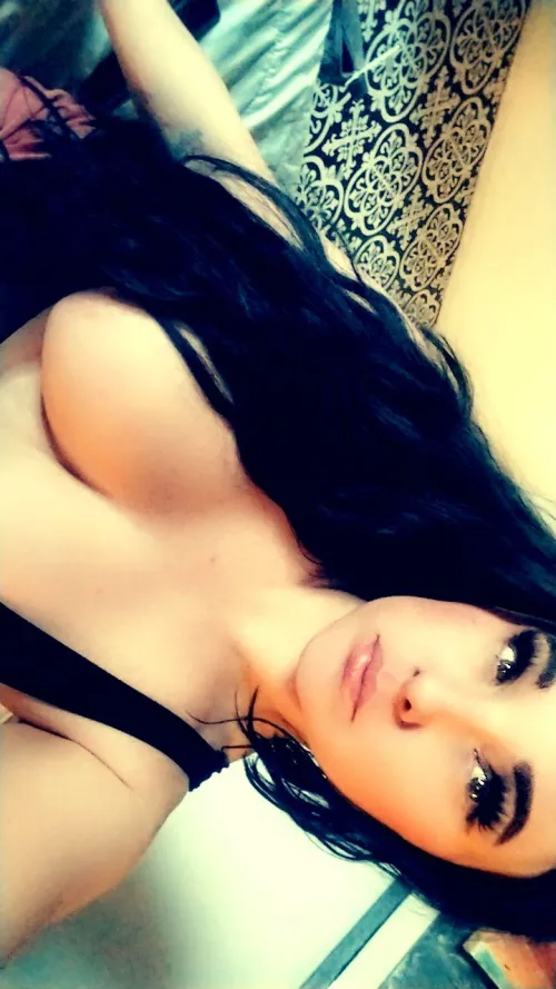 Thumbnail Snap Adventure: Connect with bbycakesam in slutsofsnapchat