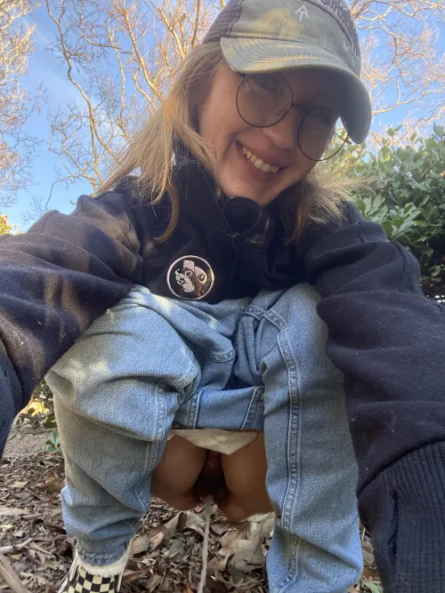 Thumbnail Exploring the Fascinating World of Pee Fetish by SpitInMyMouth420_