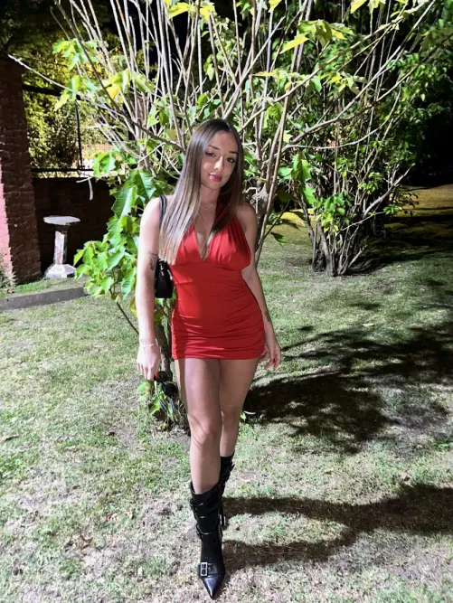 Thumbnail Captivating Tightdress Encounter at the Park