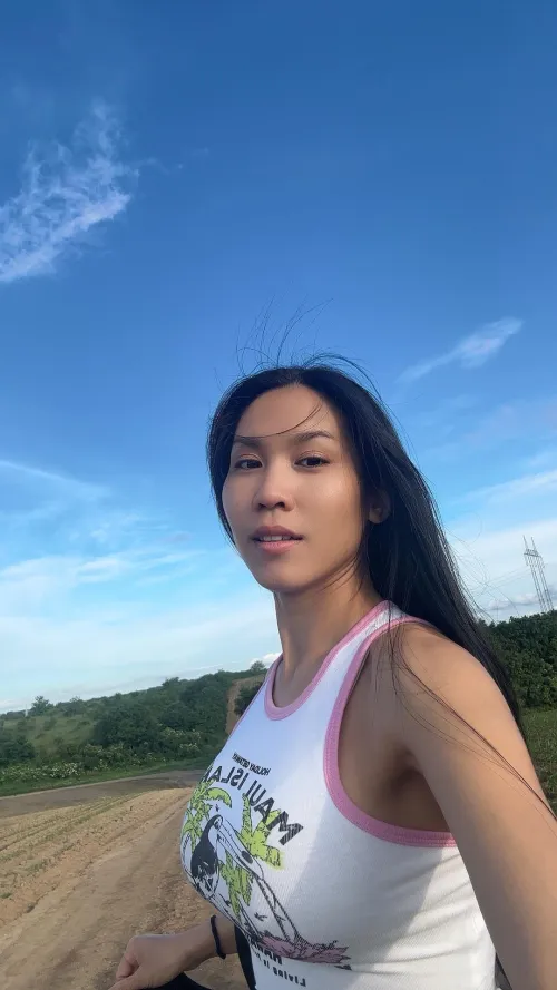 Thumbnail Are You the One? Exploring Miss_amylyng's Allure in AsianHotties