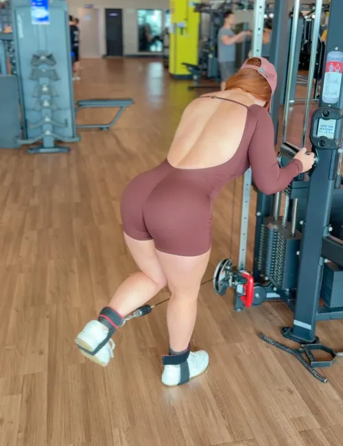 Thumbnail Its Peachy Session: Dive into the World of ThickFit Fun