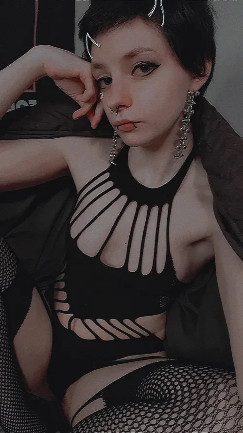 Thumbnail Cum and See Me: Insights from OnlyFans101 by Pinkytaytai