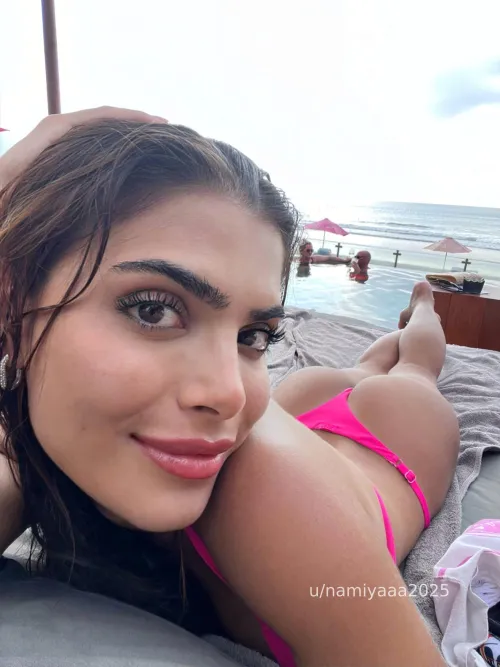 Thumbnail Namiyaaa2025's Provocative Question to Spouses in ArabPorn