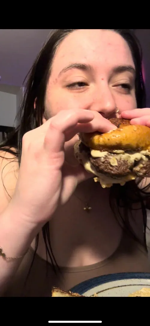 Thumbnail Exceeding Limits: A Journey of Stuffing | Feedeequeenbee
