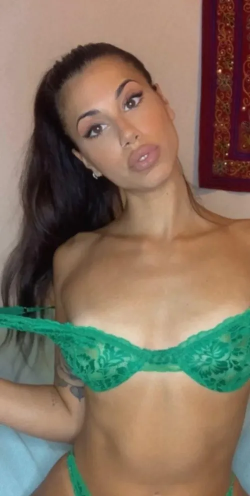 Thumbnail loulovexx's Journey to Feeling Sexy