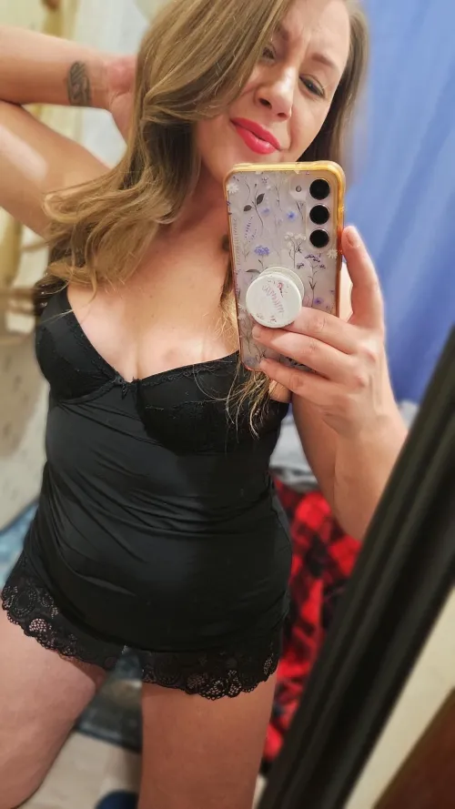 Thumbnail Ms_Britty's 'M for Milf' - Unveiling the Middle Initial Secret - maturemilf