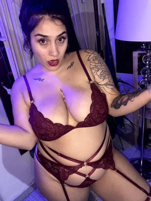 Thumbnail Aldana: Sensual Beauty in Focus by mommysensual