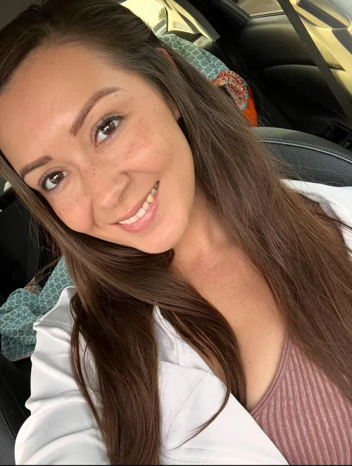 Thumbnail Persuasive_Pussy Unveils Brazilian x Czech Charm