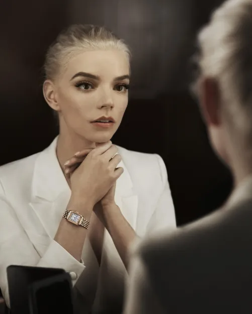 Thumbnail Anya TaylorJoy: Beauty Beyond Words