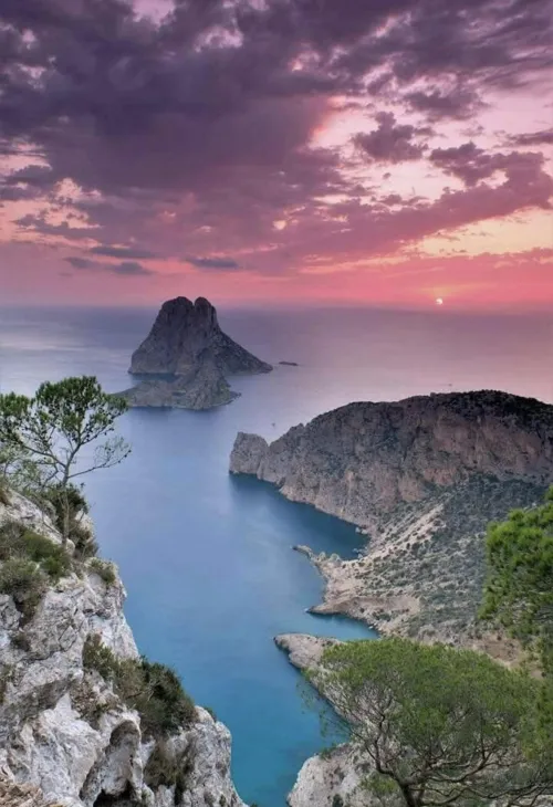 Thumbnail Captivating Es Vedra Beach View: RedSpotPassion's Insight