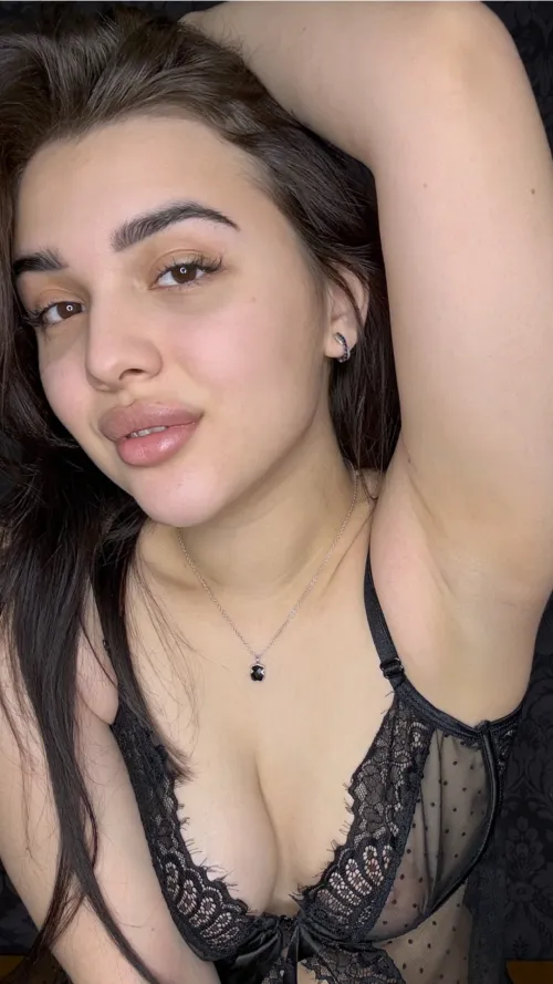 Thumbnail Exploring Armpit Desires: Would You Lick Mine?