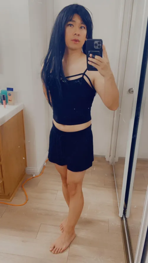 Thumbnail Embracing the Cold Night - A Tale of Asian Sissification | deeedooo