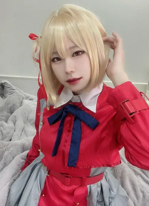 Thumbnail Lycoris Recoil Seduction: Chisato Nishikigi by Hana