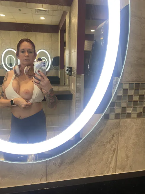 Thumbnail Morning Horniness Revealed: dd16dani's Snapchat Temptation in slutsofsnapchat