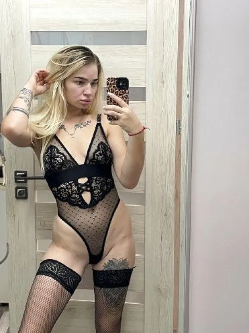 Thumbnail Alluring Monica Presents LauraLove's OnlyFans | Babes Directory