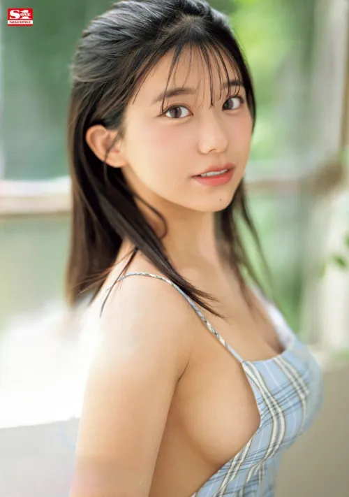 Thumbnail Discover the Beauty of Niko Kawagoe's Gravure Work by yuuki-ichinose