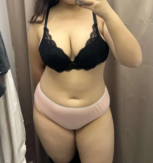 Thumbnail Exploring Intimate Moments with Legitimate_Task_3859: A Bra Fitting Experience
