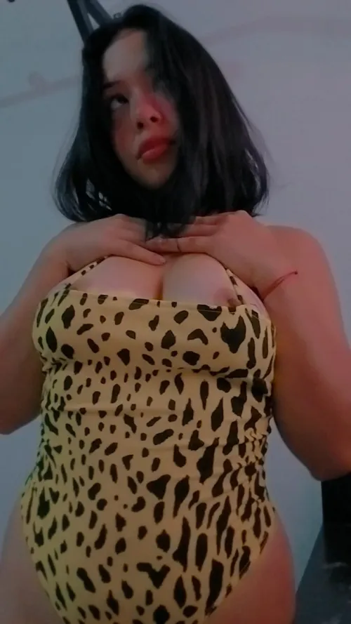Thumbnail Nipples Slip Out: Leo-Danx's Body Revelation in OnlyFans101