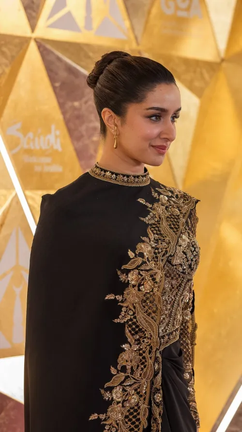 Thumbnail PrettyGirls Profile: Known Facts About Shraddha Kapoor by James007BondUK