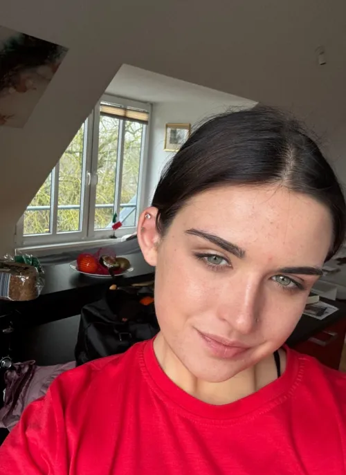 Thumbnail Charmingly Brunette: Opinions Welcomed by decenttherefore