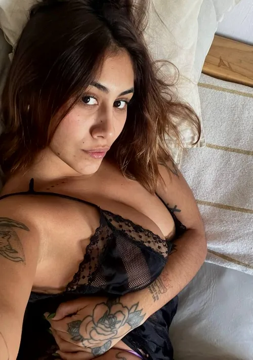 Thumbnail Sunday Vibes: A Cleavage Revelation by Flora_OFxo