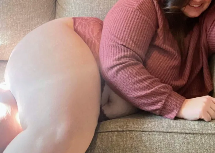 Thumbnail magnolianextdoor's Invitation: Come Sit Next to Me in BBW