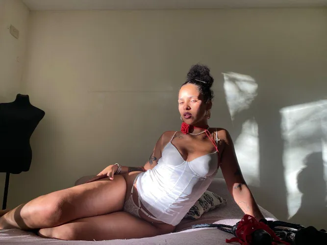 Thumbnail Worshipper's Delight: Premiere Content by negralatina on OnlyFansPromotions