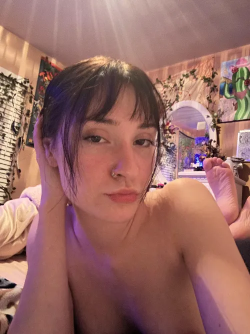 Thumbnail Threesome: Trading nudes for vids by Liltak2004