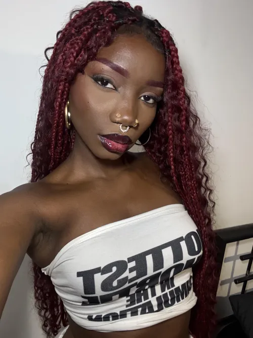 Thumbnail Luscious Desires: Chockyyp's Seductive Lips