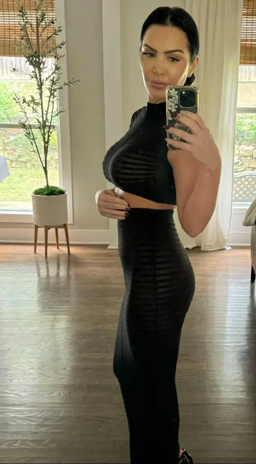Thumbnail Curious About 42F Fit? Learn How It Affects Your Comfort | yourcutestbabyyy