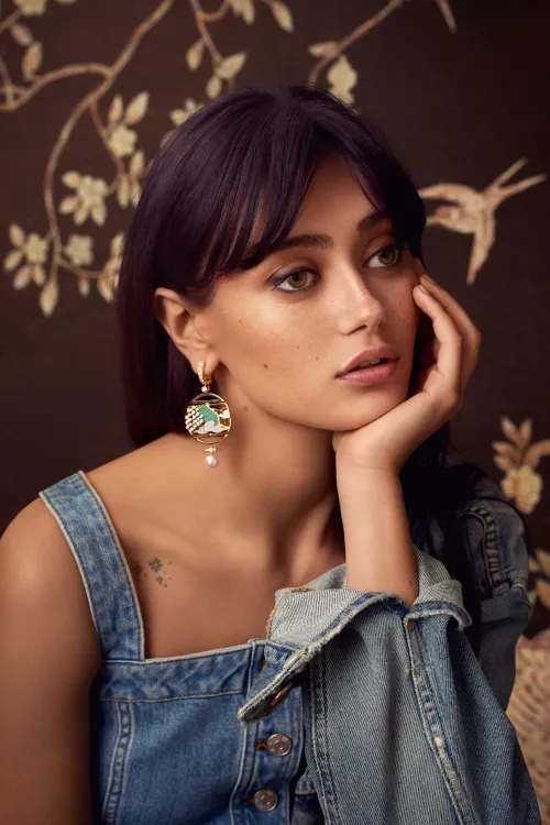 Thumbnail Ella Purnell: A Glimpse of Beauty by Author oblique_shockwave