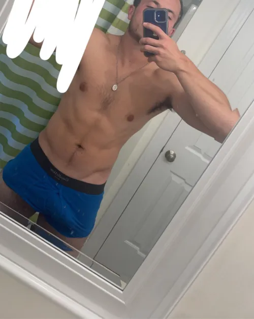 Thumbnail Stylish Elegance: 26 Straight Bulges for Your Appreciation | Otherwise_Chef8877