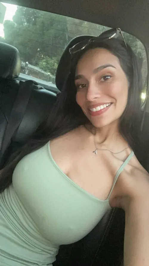 Thumbnail Braless Beauty: SorrelSpice's Fashion Forwardness in Pokies Realm