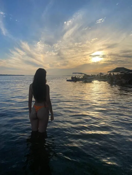 Thumbnail SorrelSpice's Beach Life: Top Bikini Moments by the Waves | BikiniBodies