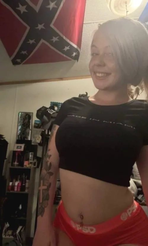 Thumbnail Favorite Crop Top Alert: Stylish Finds by Twinkly_Auras