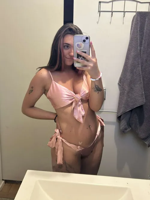 Thumbnail Pink Perfection: Embracing the Sexiness with Wonderful_Specific17
