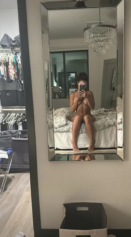 Thumbnail Brighten Your Monday with HotWife_Aisha's Empowering Post | GWAustralia