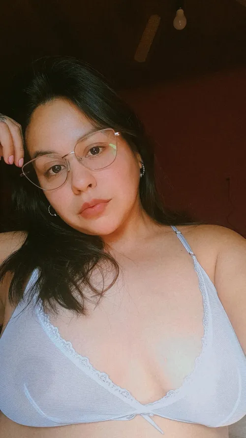 Thumbnail Unveiling the Life of a Spoiled Girl - Dive into the World of onlyfansgirls101