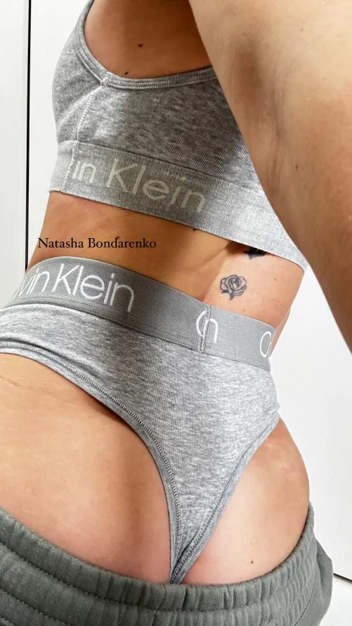 Thumbnail Calvin Klein Thong: A Comfortable Style Statement by NatyBond_OF